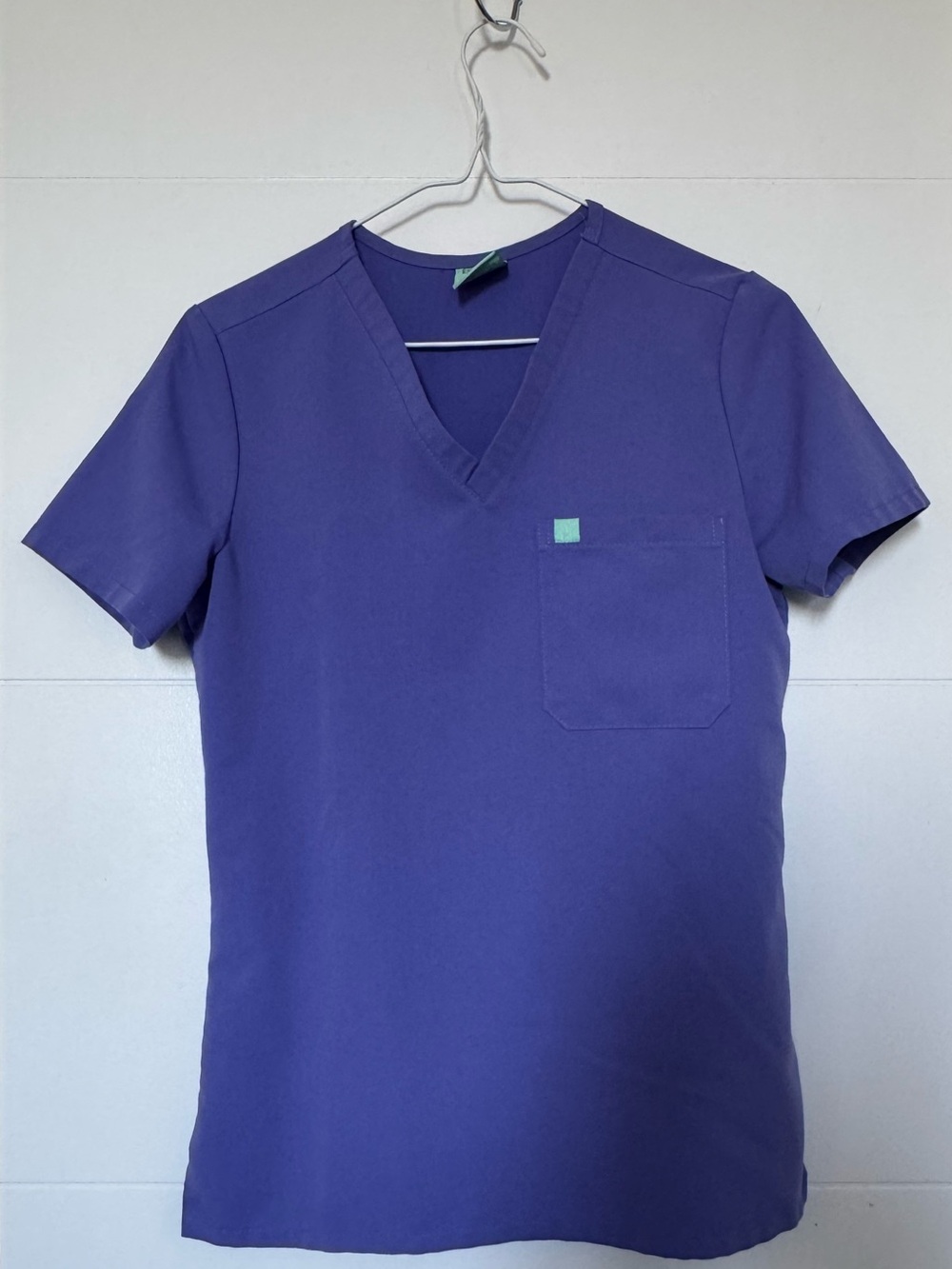 Garde-Malade matching 2-piece scrub set